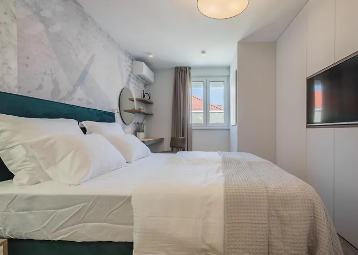 Petit Palace * Ζαντάρ