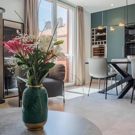 Petit Palace Appartamento Zara